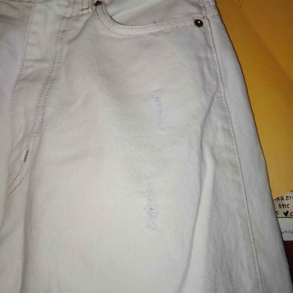 BDG high rise extreme baggy white jeans - 24" - Picture 7 of 13